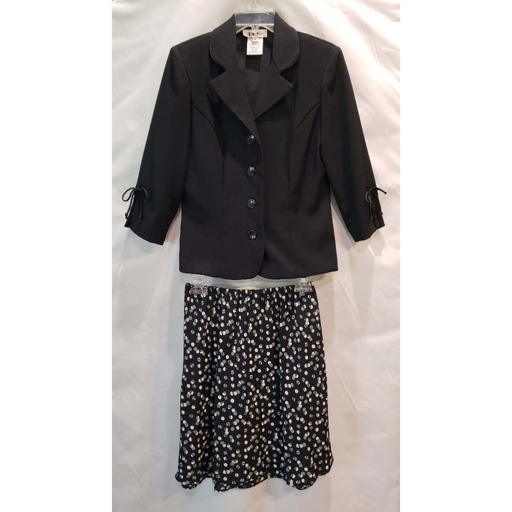 D.B.Y. Ltd. 2-Piece Skirt and Jacket Set - Size 8 - EUC